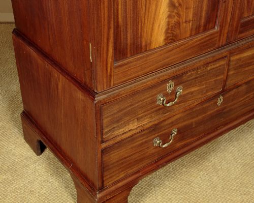 GEORGE III MAHOGANY LINEN PRESS C1800 - ADDITIONAL PHOTO 10