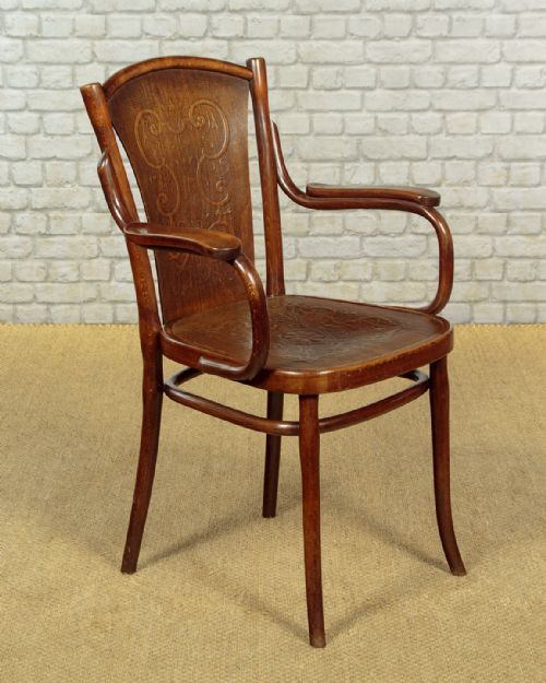PAIR OF BENTWOOD ARMCHAIRS BY THONET C1900 - ADDITIONAL PHOTO 3