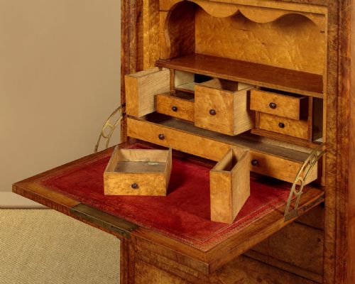 BURR WALNUT SECRETAIRE ABATTANT C1840 - ADDITIONAL PHOTO 6