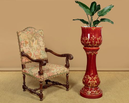 LARGE MAJOLICA JARDINIRE ON STAND C1880 - ADDITIONAL PHOTO 1