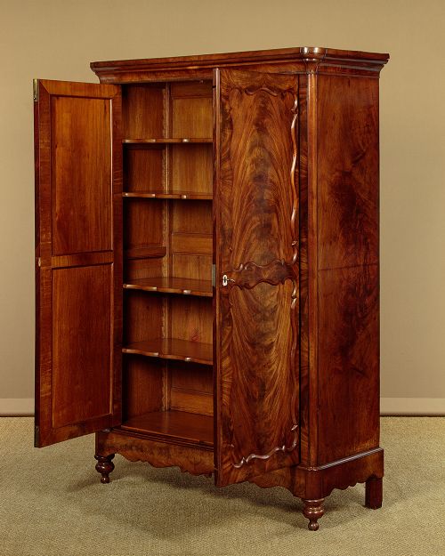 SMALL MAHOGANY WARDROBE C1820 - ADDITIONAL PHOTO 3