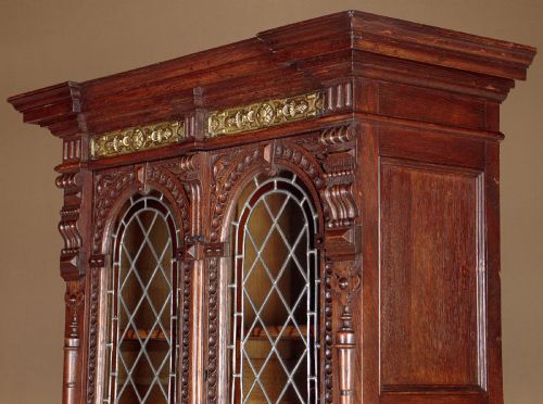 SMALL OAK SECRETAIRE BOOKCASE WITH BRASS PANELS C1880 - ADDITIONAL PHOTO 3