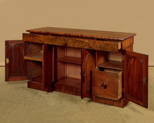 FOUR DOOR MAHOGANY SIDEBOARD C1830 - ADDITIONAL PHOTO 3