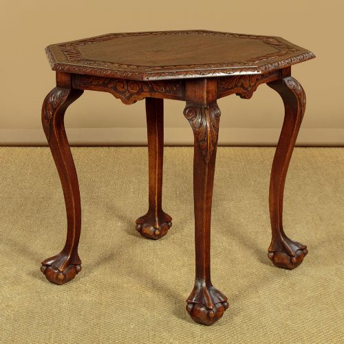 CARVED OAK SIDE TABLE C1910