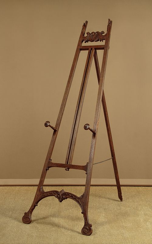 CARVED OAK DISPLAY EASEL C1910