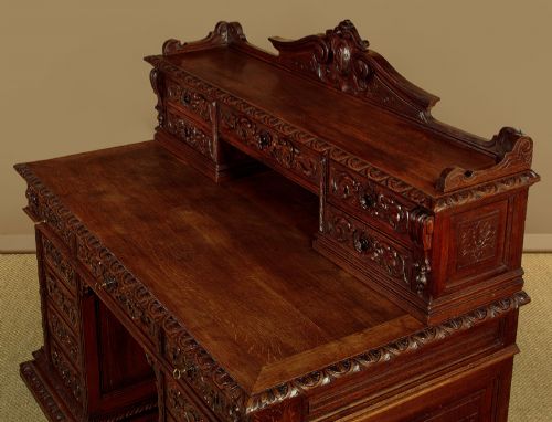 CARVED OAK KNEEHOLE DESK C1880 - ADDITIONAL PHOTO 3