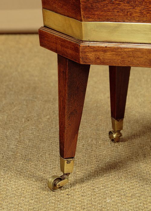 GEORGIAN MAHOGANY BRASS BOUND CELLARETTE C1800 - ADDITIONAL PHOTO 7