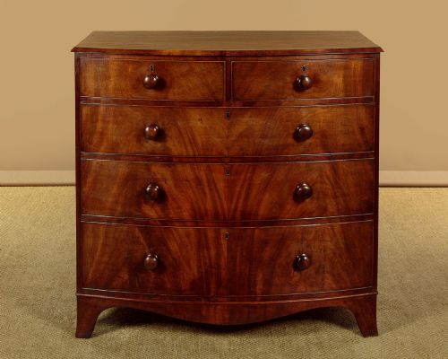 BOW FRONT MAHOGANY CHEST OF DRAWERS C1820