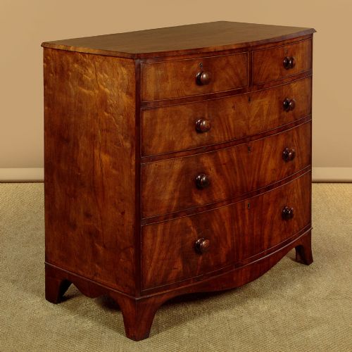 BOW FRONT MAHOGANY CHEST OF DRAWERS C1820 - ADDITIONAL PHOTO 2