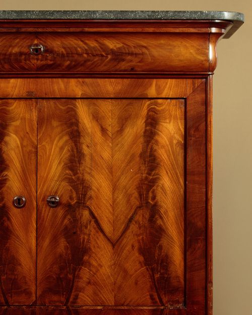 LOUIS PHILIPPE FLAME MAHOGANY CUPBOARD C1830 - ADDITIONAL PHOTO 8