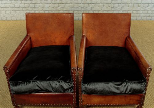 PAIR OF SMALL LEATHER BOTHY ARMCHAIRS C1920 - ADDITIONAL PHOTO 5