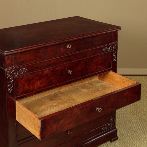 LOUIS PHILIPPE MAHOGANY CHEST OF DRAWERS C1850 - ADDITIONAL PHOTO 5