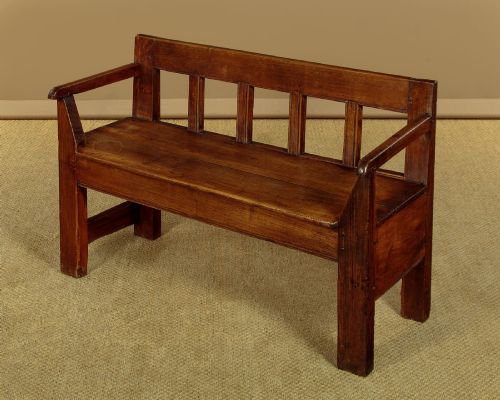 SMALL HALL BENCH C1820 - ADDITIONAL PHOTO 2