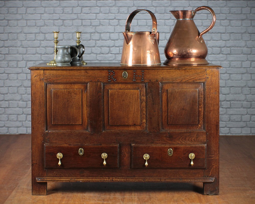 Welsh Oak Mule Chest c.1770.