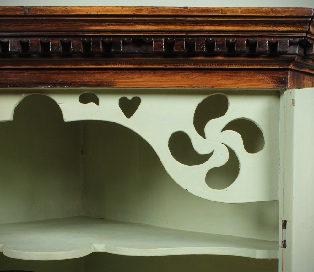 Georgian Pine Corner Cupboard c.1800.
