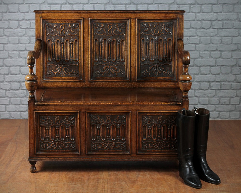 Edwardian Oak Hall Seat c.1910.