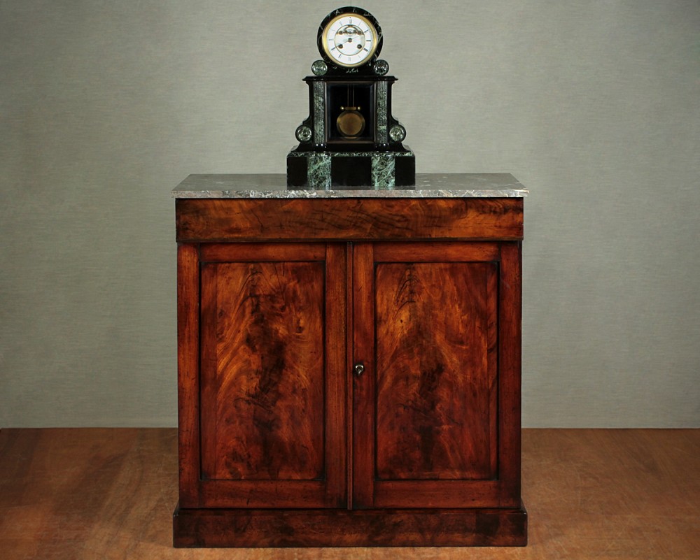 Early 19th.c. Marble Top Chiffonier c.1820.