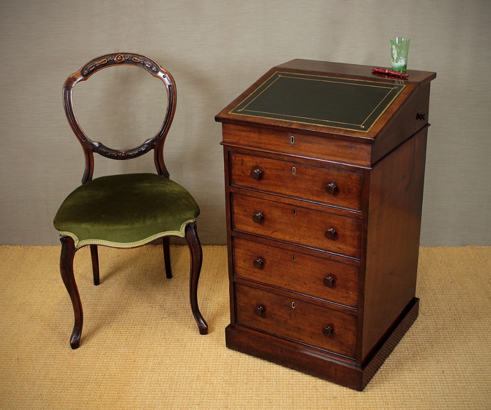 Regency Davenport Writing Desk in the Manner of Gillows c.1830.