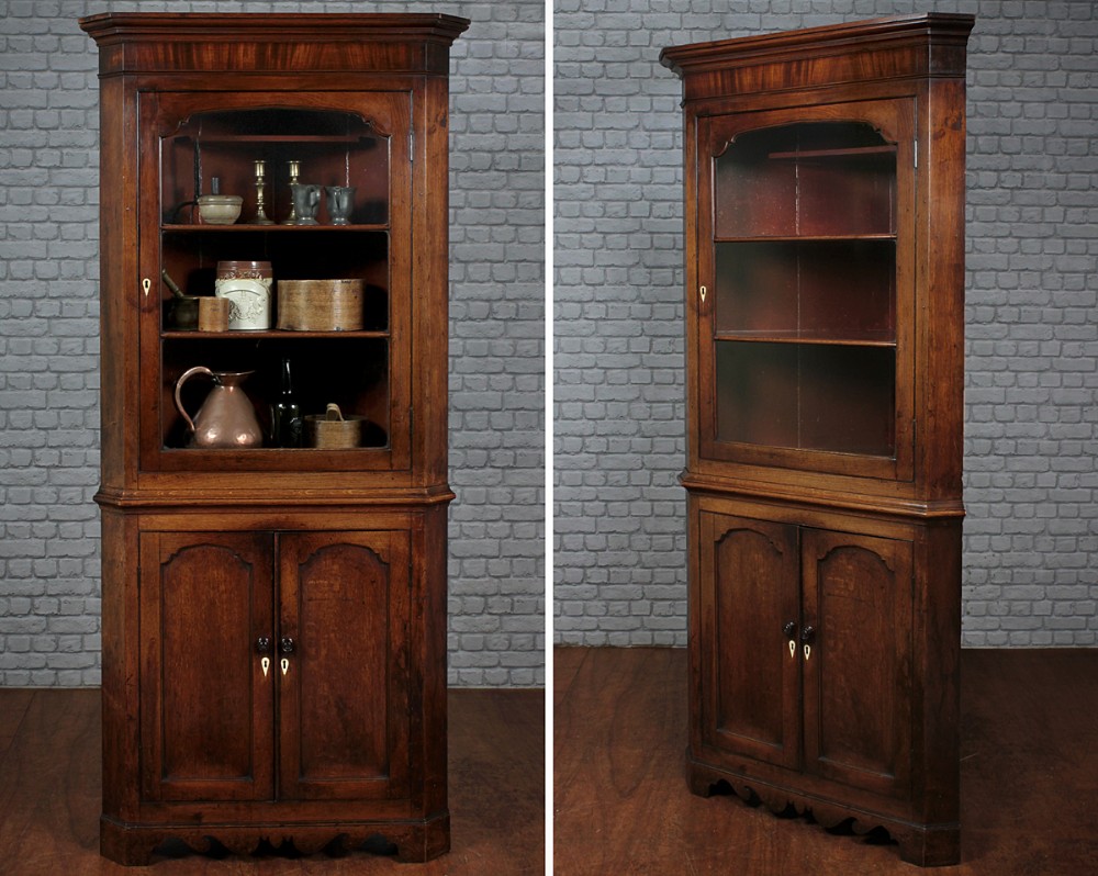 Welsh Oak Corner Cupboard c.1830.