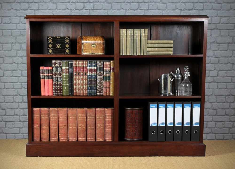Edwardian Walnut Open Bookshelves c.1910.