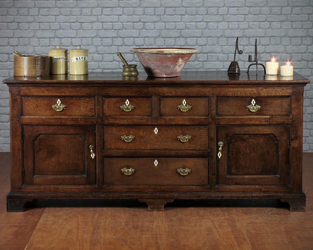 Mid 18th.c. Oak Dresser Base c.1760.