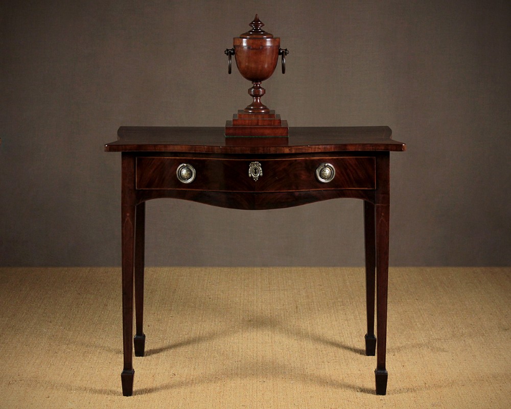 Georgian Mahogany Side Table c.1800.