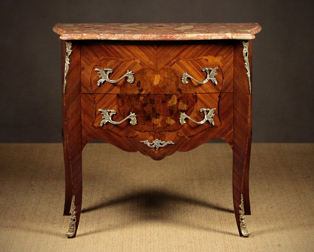 Louis XV Style Tulipwood Bombe Commode c.1920.