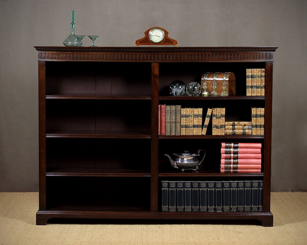 Edwardian Mahogany Open Bookcase c.1910. 