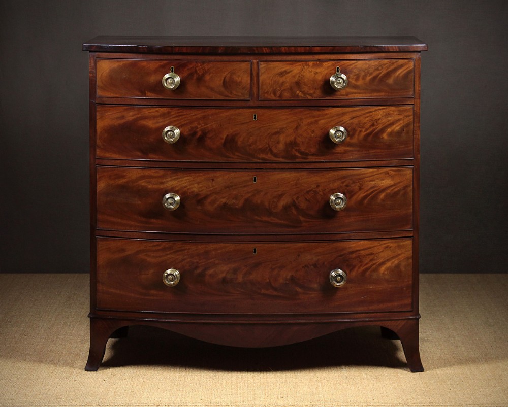 Large Bow Front Mahogany Chest of Drawers c.1835.