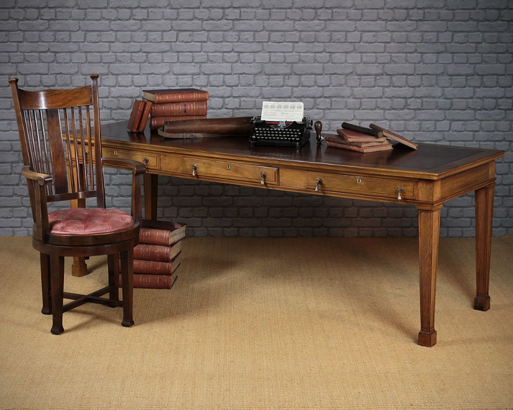 Edwardian Walnut Library Table c.1910.