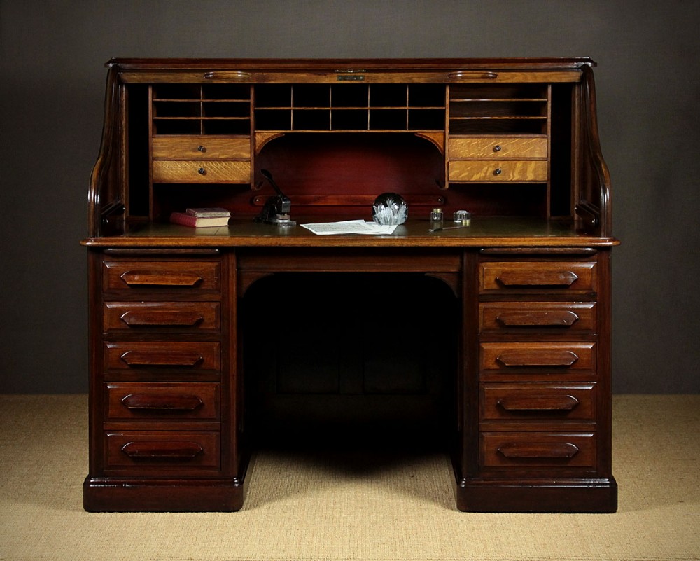 Edwardian Oak Roll Top Desk c.1910.