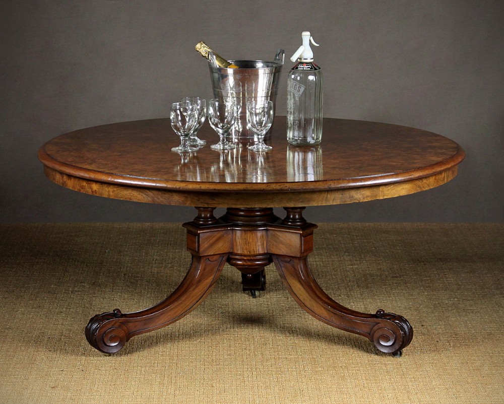 Mid 19th.c. Circular Walnut centre Table c.1870.