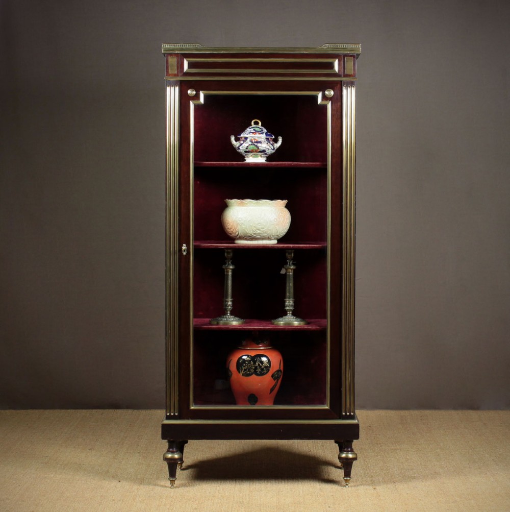 French Mahogany & Brass Vitrine c.1900.