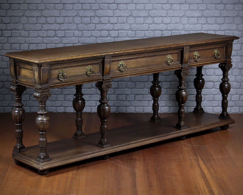 Long Edwardian Oak Sideboard c.1910.