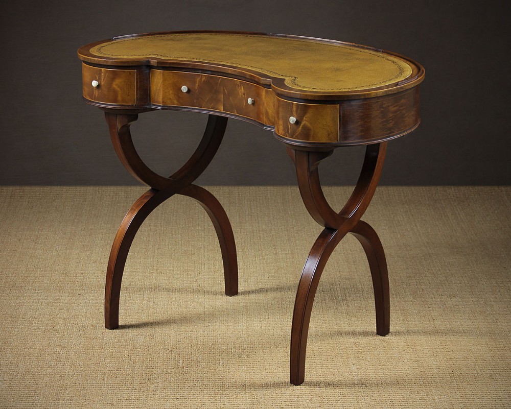 Early 20th.c. Writing Table c.1920.