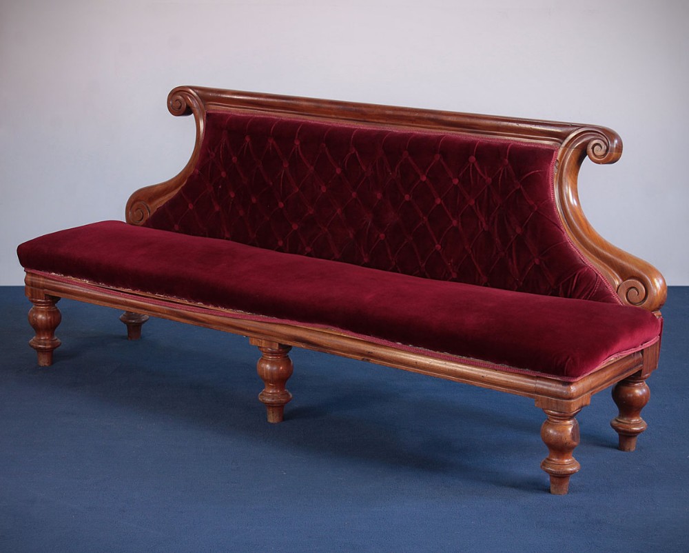 19th.c. Mahogany Billiard Seat Or Couch c.1860.