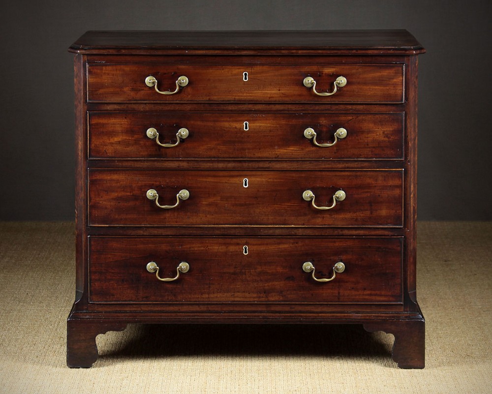 Georgian Mahogany Bachelor’s Chest c.1760.