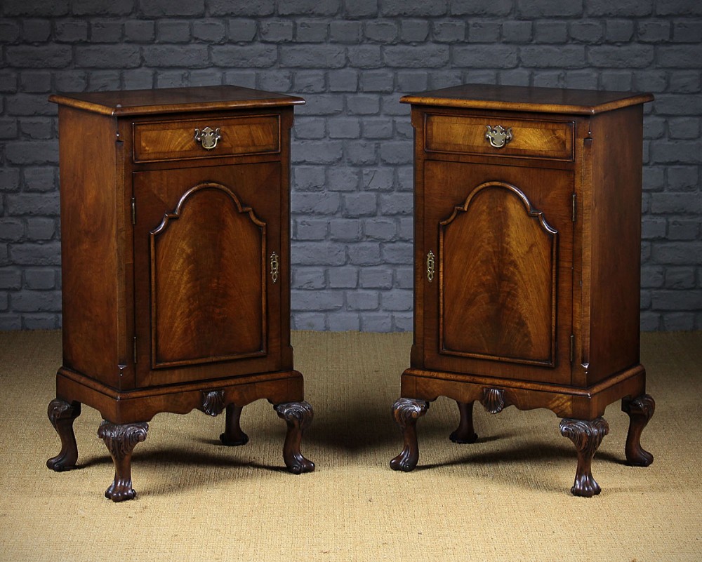 Pair Walnut Queen Anne Style Bedside Cabinets c.1920. 
