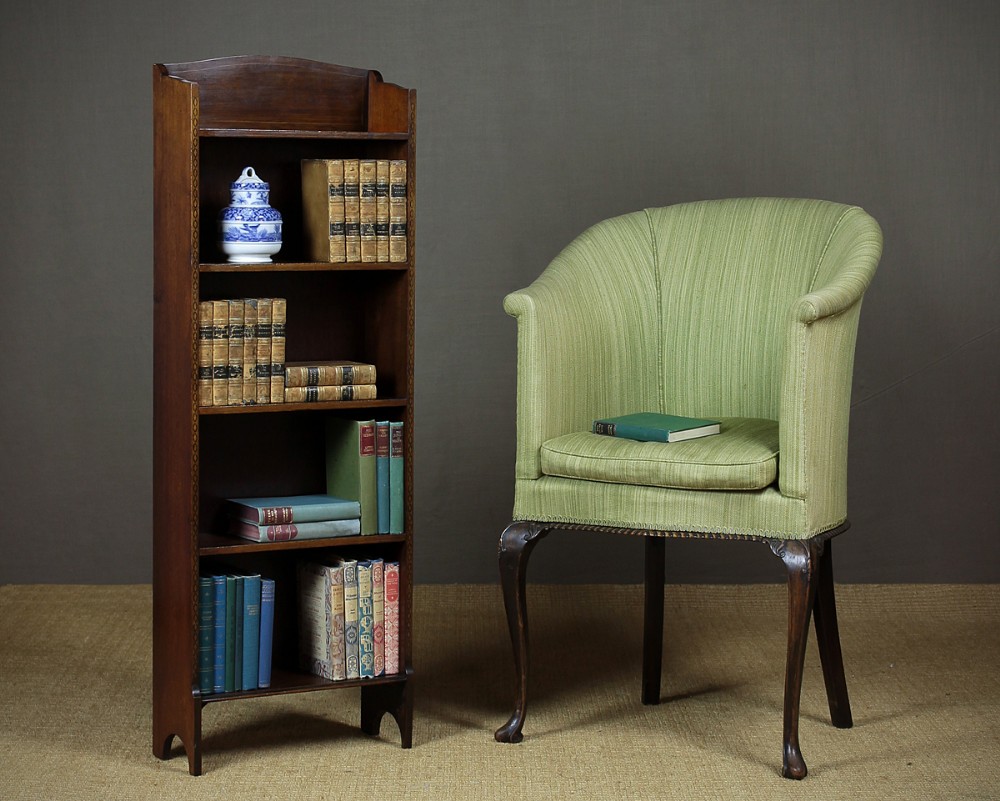Small Edwardian Open Bookcase c.1910.