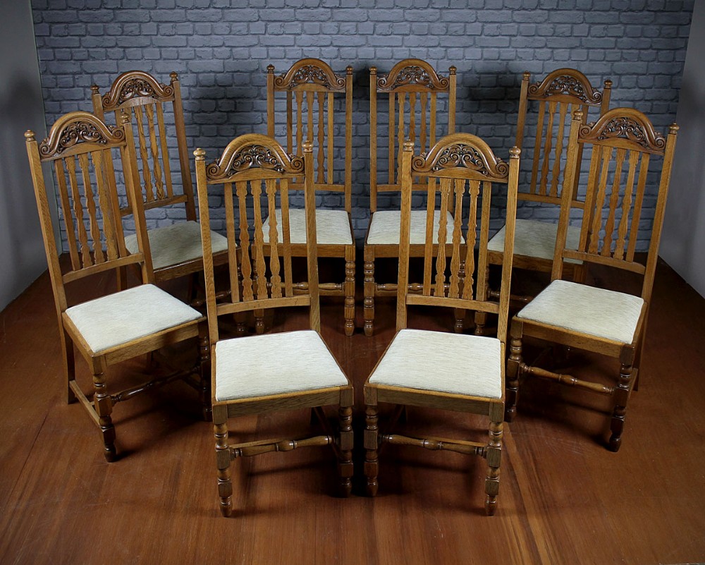 Set of Eight Pale Oak Dining Chairs c.1910.