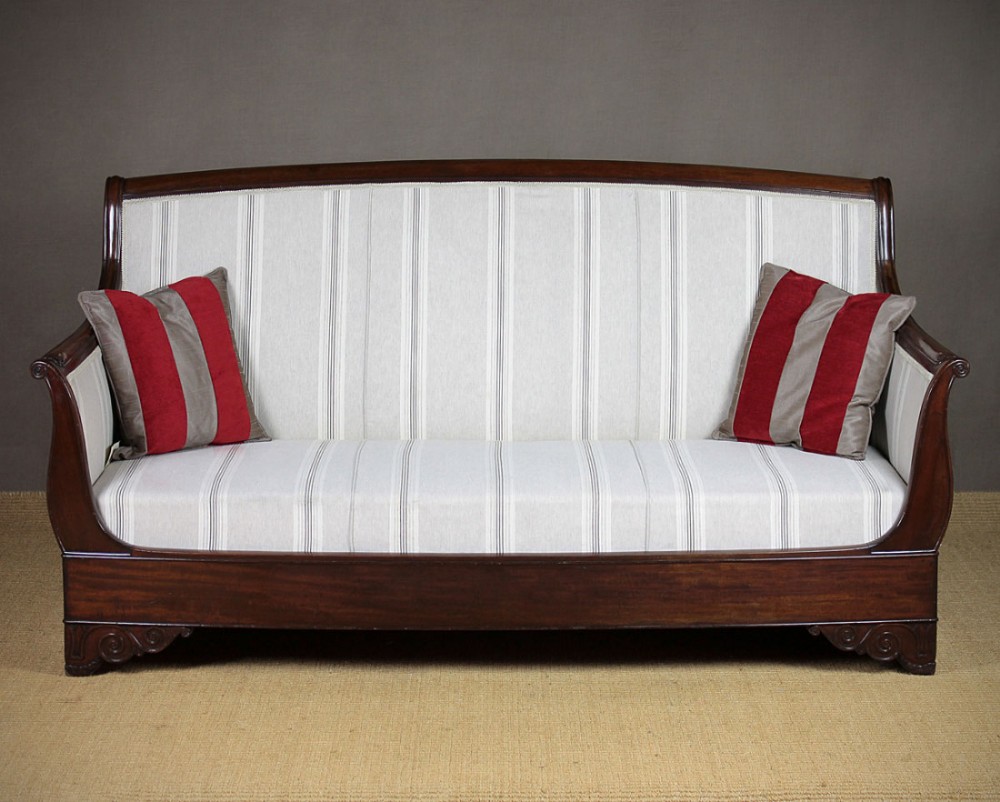 Regency Mahogany Settee c.1830. 