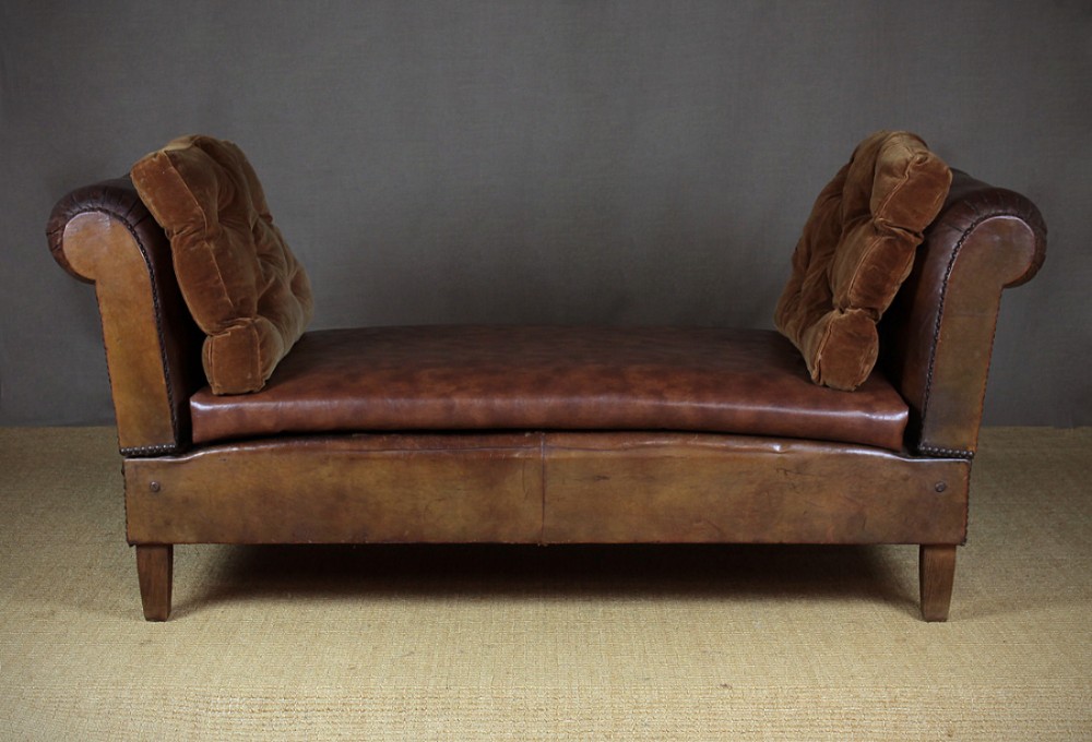 Early 20th.c. Double Ended Daybed c.1930.