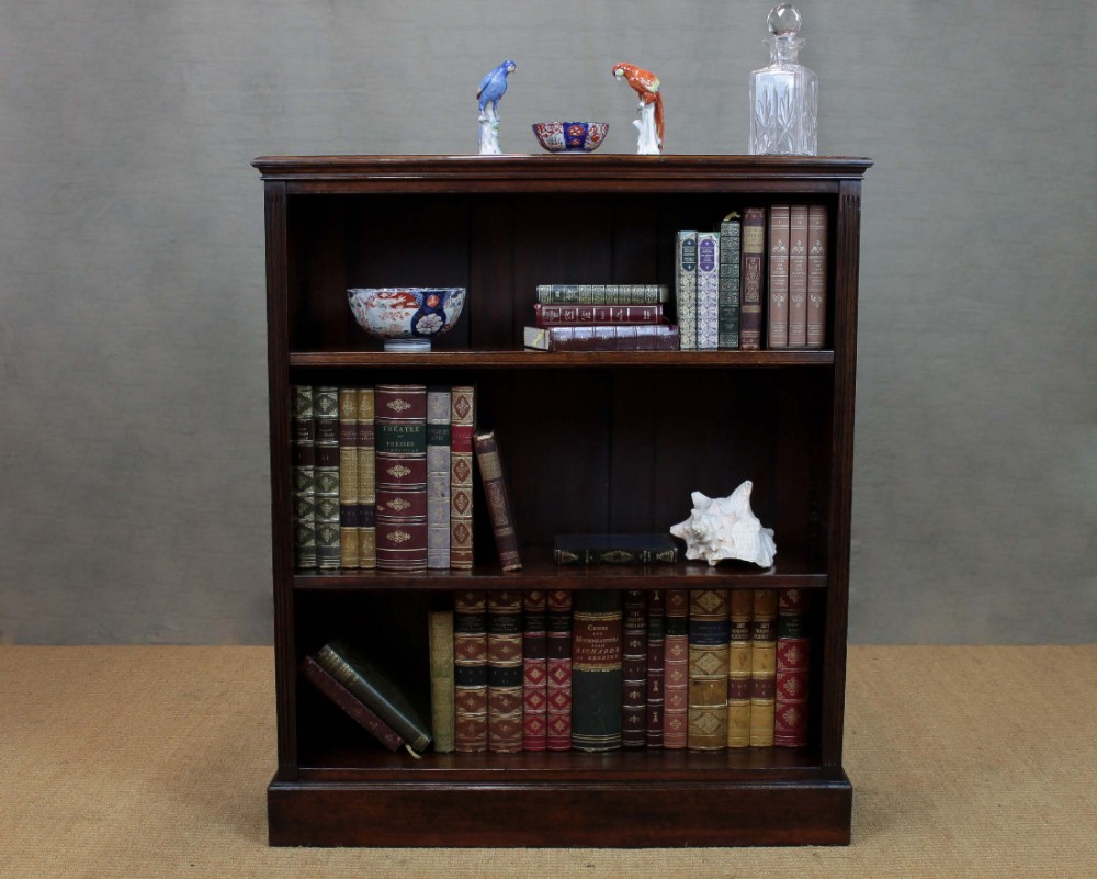Edwardian Oak Bookshelves c.1905.
