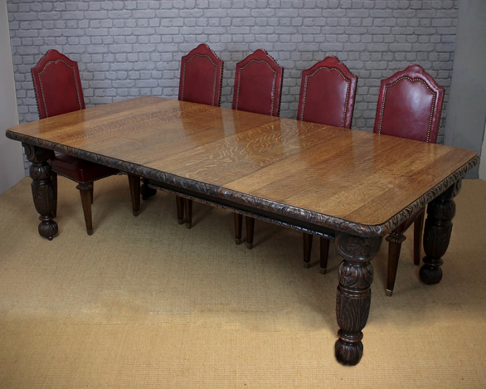 10 Seater Extending Oak Dining Table c.1880.