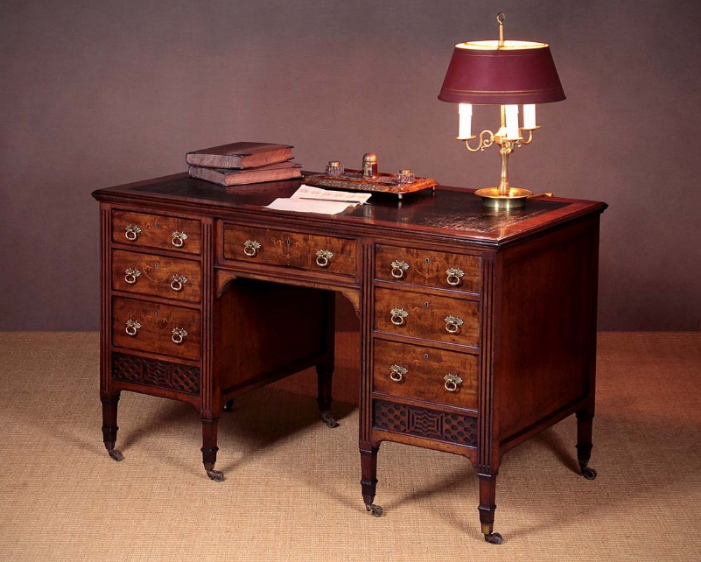 Edwardian Mahogany Kneehole Desk by Maple & Co. c.1905.
