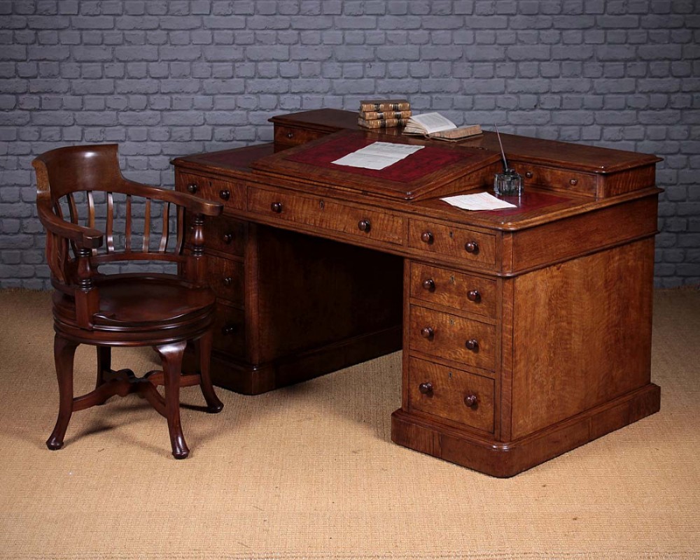 Large Oak Pedestal Desk c.1870.