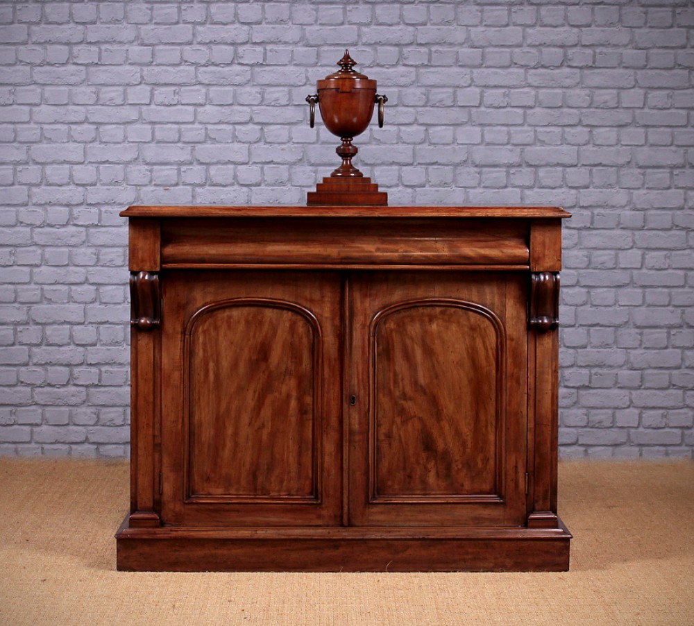Mahogany Chiffonier Side Cabinet c.1860.