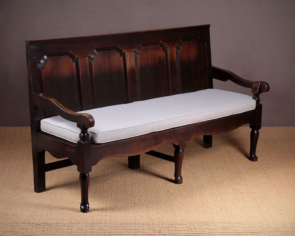 Early 19th.c. Oak Tavern Settle c.1810