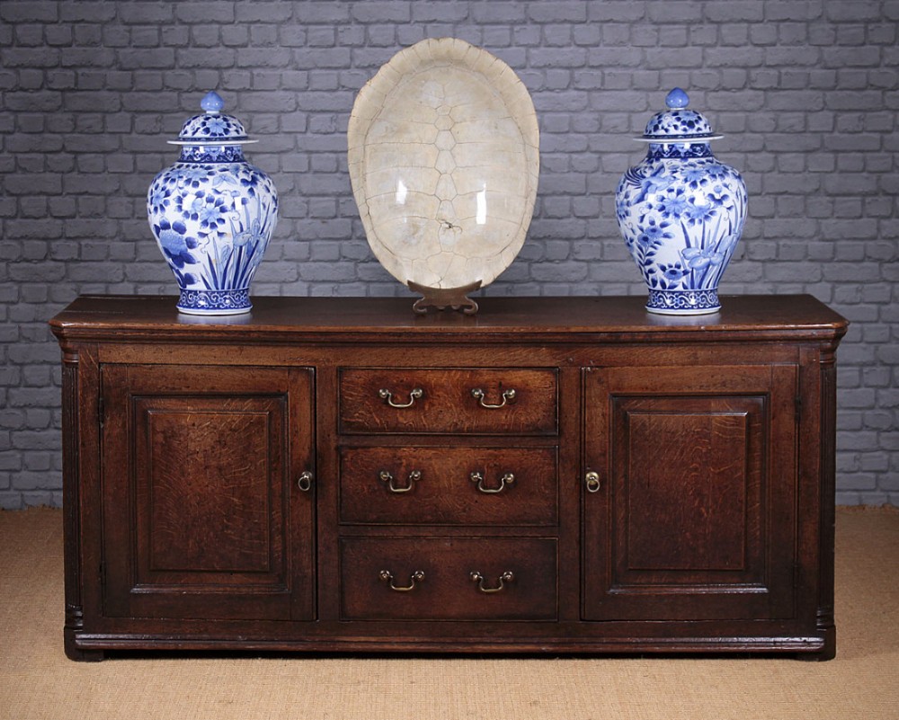 18th.c. Oak Dresser Base c.1780.
