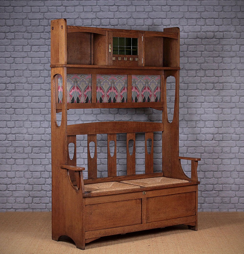 Arts & Crafts Hall Seat c.1910.